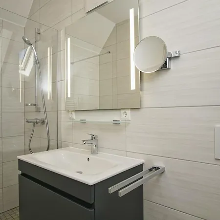 Rex Rugia Fewo17-5 Strandnah,balkon,sauna,pool Apartment *