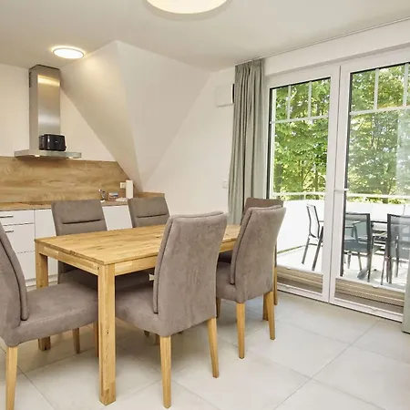 Rex Rugia Haus 17 05 דירה לובה