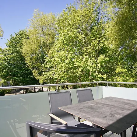 Rex Rugia Haus 17 05 *